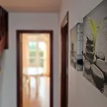 Hébergement de vacances Adosado Con Jardin
