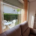 Hébergement de vacances Adosado Con Jardin