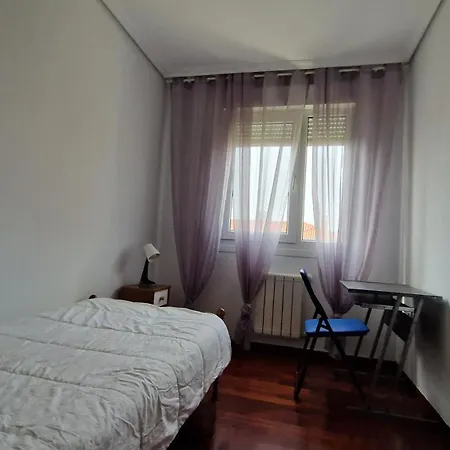 Adosado Con Jardin Holiday home *