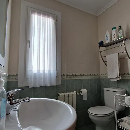 Adosado Con Jardin Holiday home *