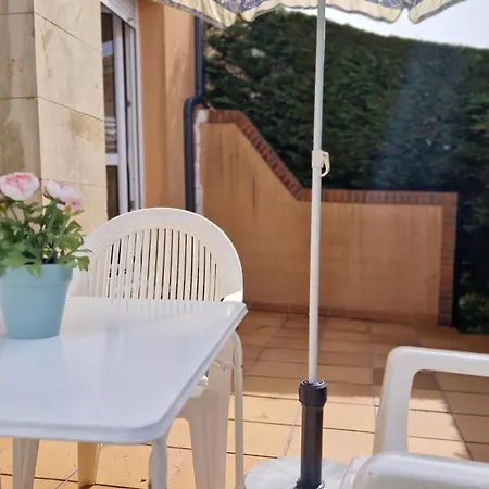 Adosado Con Jardin Prázdninový dům *