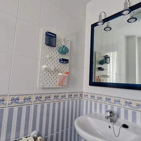 Adosado Con Jardin Holiday home