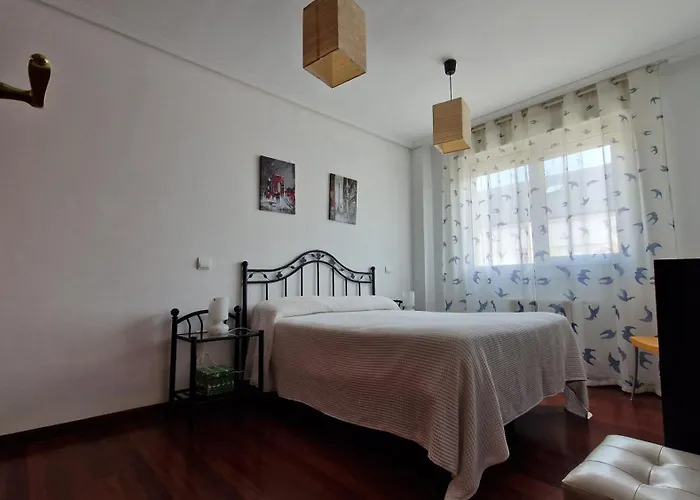 Adosado Con Jardin Cóbreces