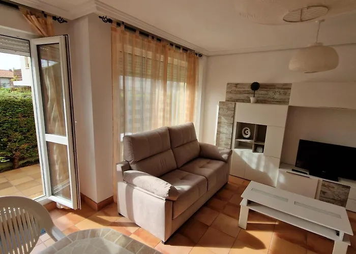 Adosado Con Jardin Cóbreces