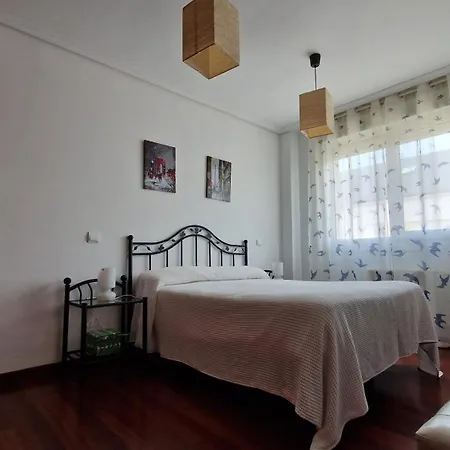 Adosado Con Jardin Cóbreces